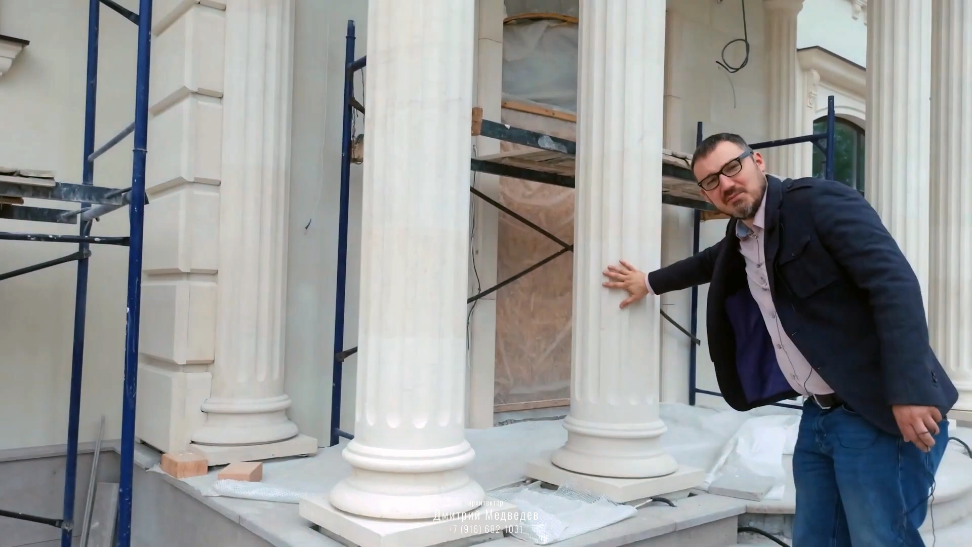 Мы тщательно подбираем материалы, чтобы соответствовали цвета. Мы тщательно подбираем материалы, чтобы соответствовали цвета.